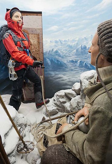 Diorama zeigt zwei Bergsteiger.