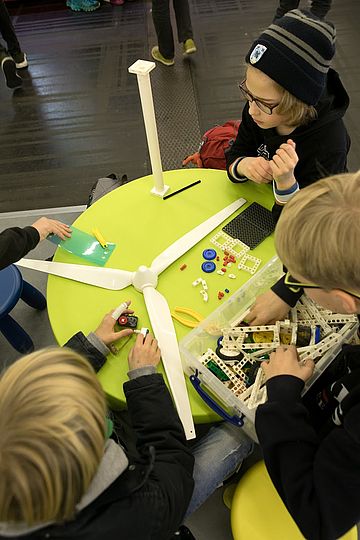 Modellbau-Windrad für Kinder.