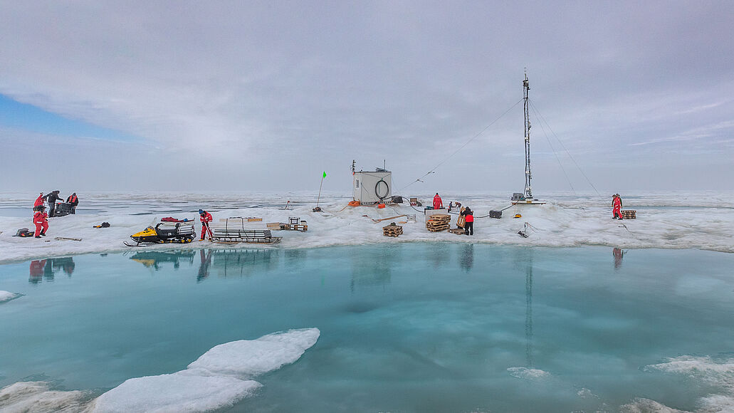 Einpacken der Geräte.