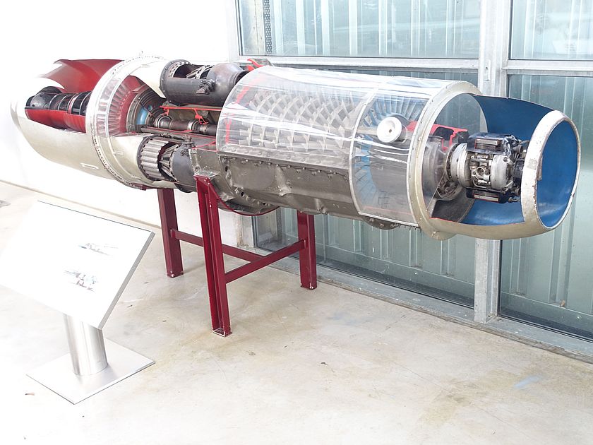 Strahltriebwerk Jumo 004 B in der Flugwerft Schleißheim.