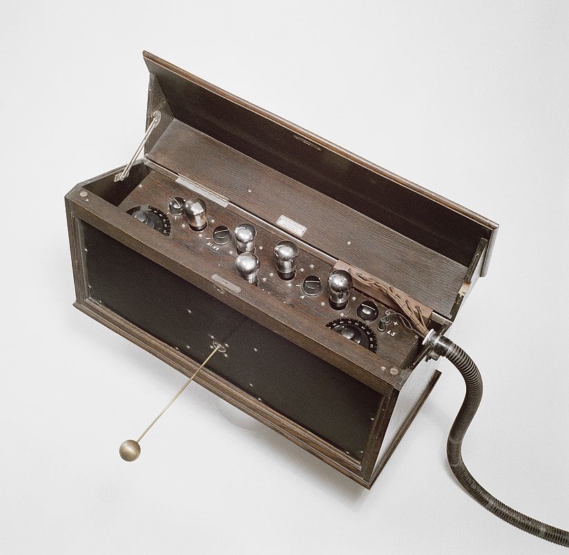 Aetherophon (Theremin) von Koch & Sterzel.