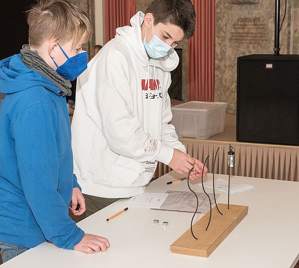 Experiment Wirbelsäule Gesundheit Ausstellung