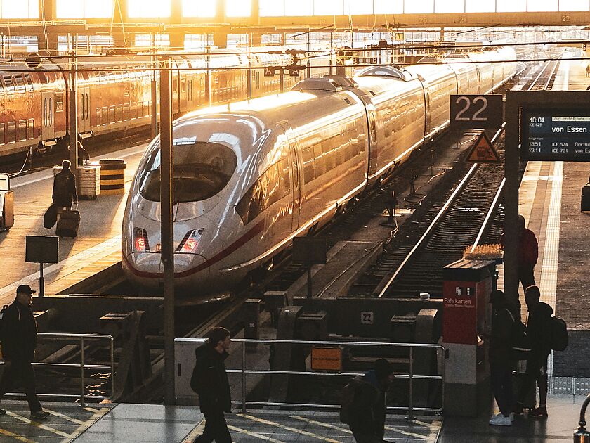 YouTube –  Die Zukunft des Systems Bahn - ein Ländervergleich