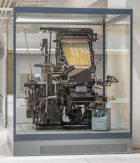 Linotype in der Ausstellung Bild Schrift Codes.