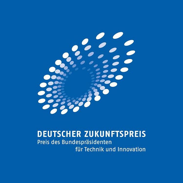 Weißes Logo vom Deutschen Zukunftspreis auf Blauen Hintergrund