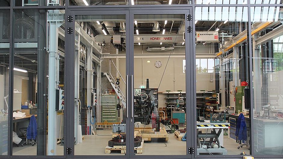 Blick in die gläserne Werkstatt im Verkehsrzentrum.