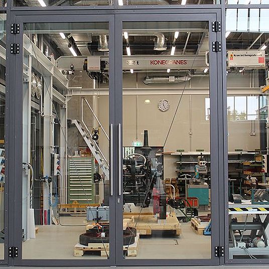 Blick in die gläserne Werkstatt im Verkehsrzentrum.