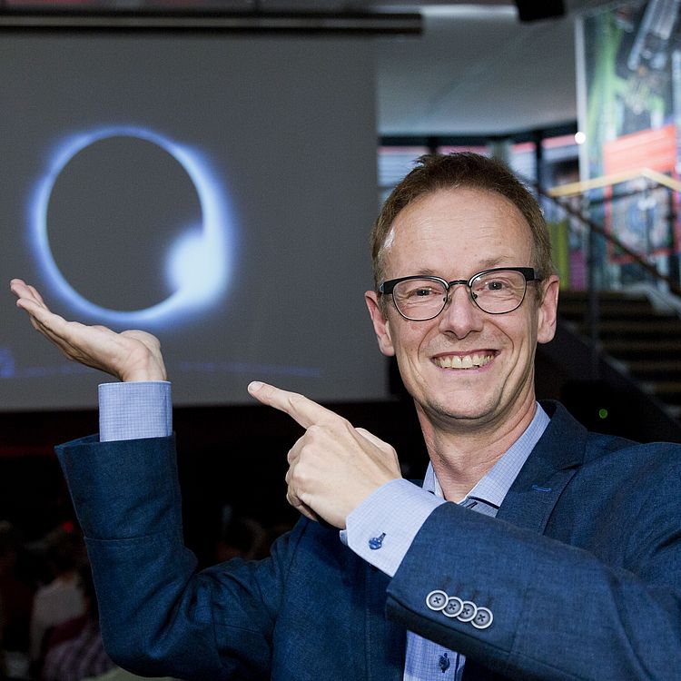 Veranstaltungsreihe SternenHimmel Live mit Paul Hombach im Deutschen Museum Bonn