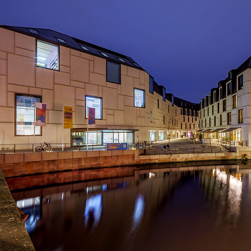 Außenansicht vom DMN.