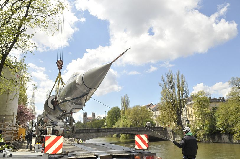 Abtransport des Starfighters.