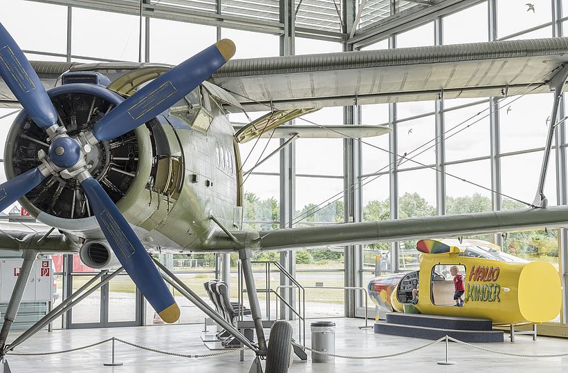 Die Antonow An2 steht in der neuen Ausstellungshalle in der Flugwerft Schleißheim.