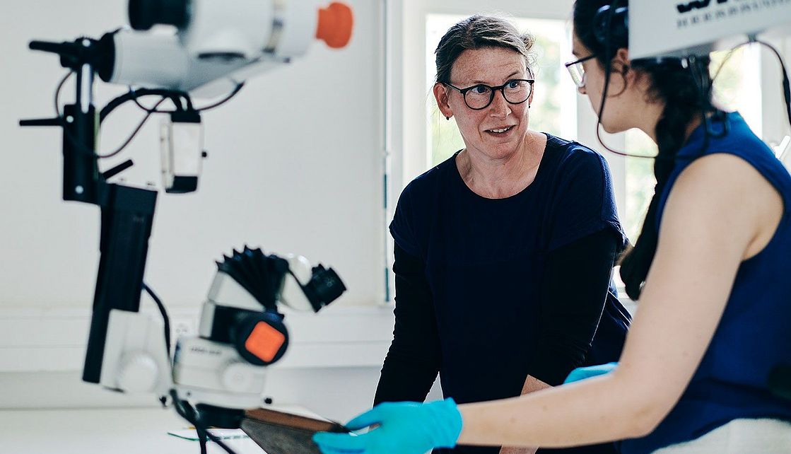 Gespräch im Atelier in der ABK Stuttgart