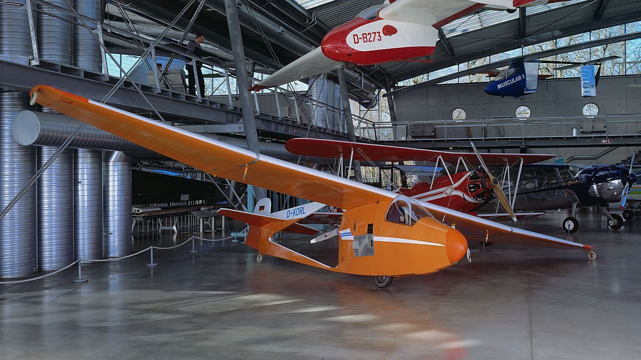 Motorsegler Krähe IV in der Flugwerft Schleißheim.