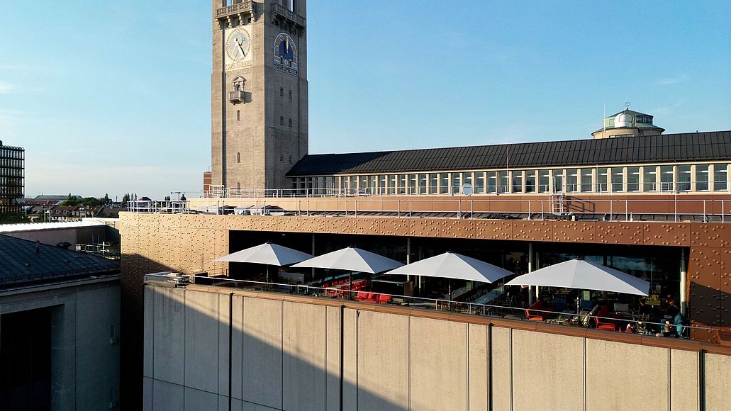 Dachterrassen-Restaurant und Café "Frau im Mond" im Deutschen Museum.