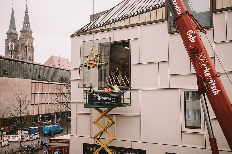 Großexponatausbringung am DMN.