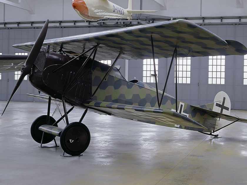 DAS FLUGZEUG 1000 FOTOS 飛行機の歴史　ミリタリー Military Aviation - Deutsches Museum