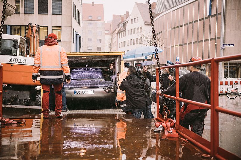 Großexponatausbringung am DMN.