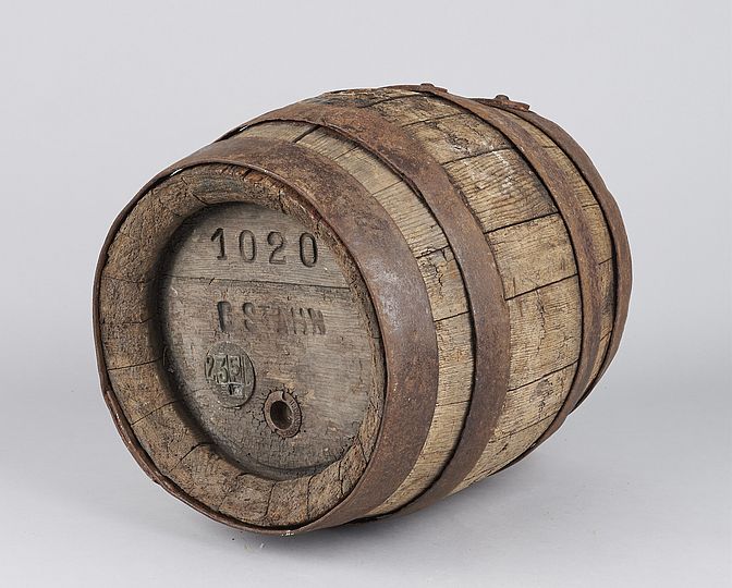 Bierfass aus Holz, 23,5l Beschriftet: G.Stahn. Meschenbach