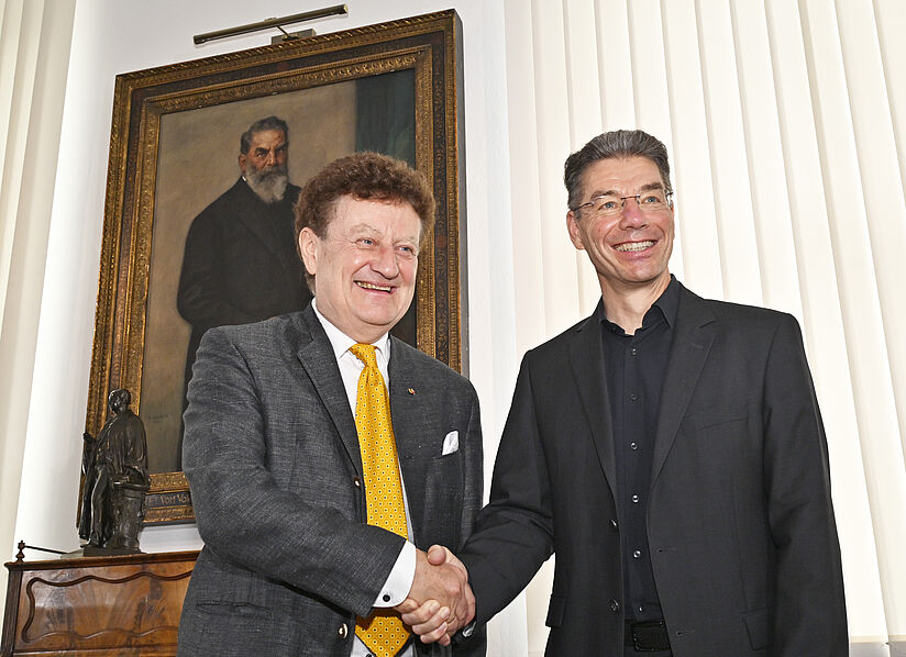 Michael Decker folgt als neuer Generaldirektor auf Wolfgang M. Heckl.