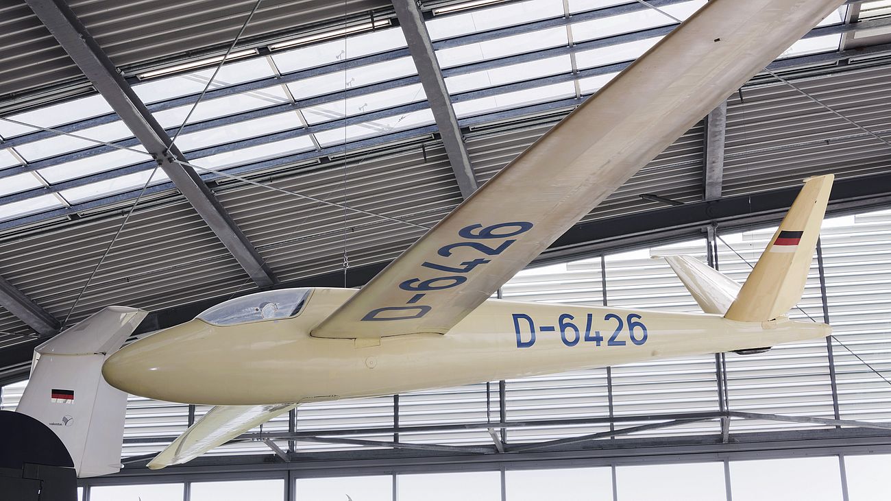 Segelflugzeug HKS 3 in der Flugwerft Schleißheim.