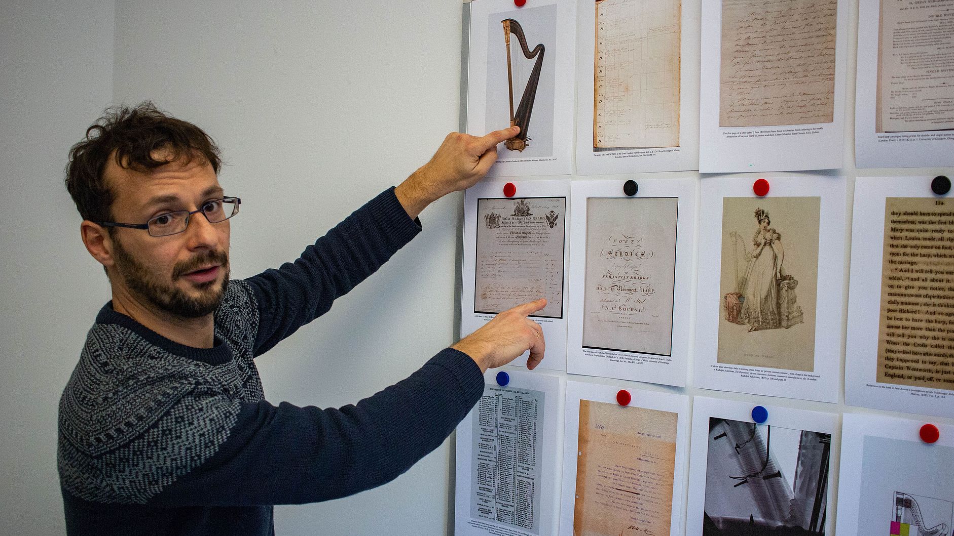 Dr. Panagiotis Poulopoulos während des Interviews.