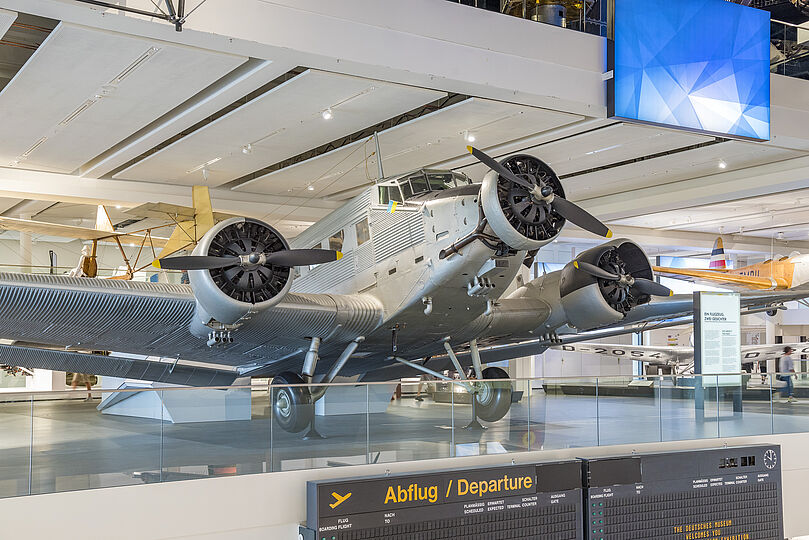 Flugzeug Junkers Ju 52 in der Ausstellung Historische Luftfahrt.