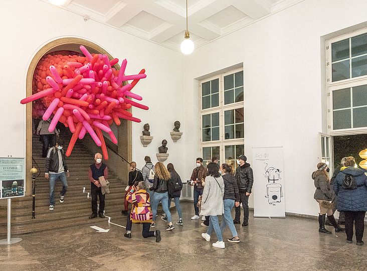 Balloninstallation im Treppenhaus