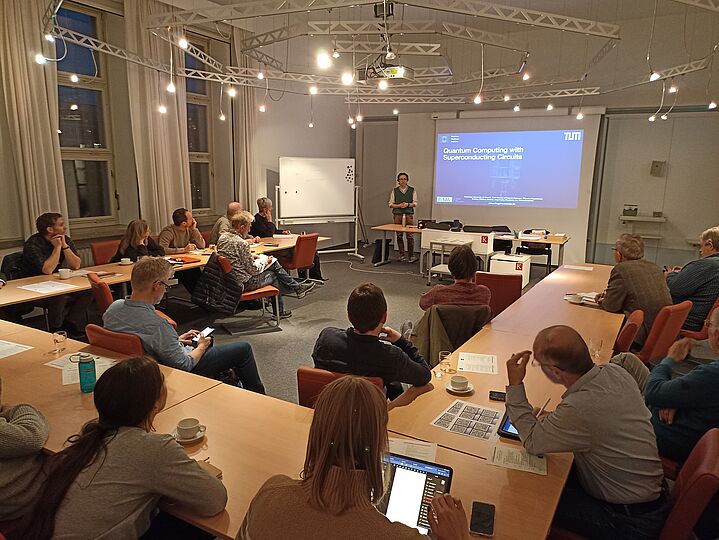 Vortrag, Tische in U-Form