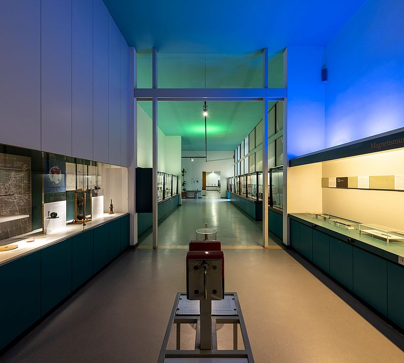 View inside the Electrostatics and Magnetism exhibition area.