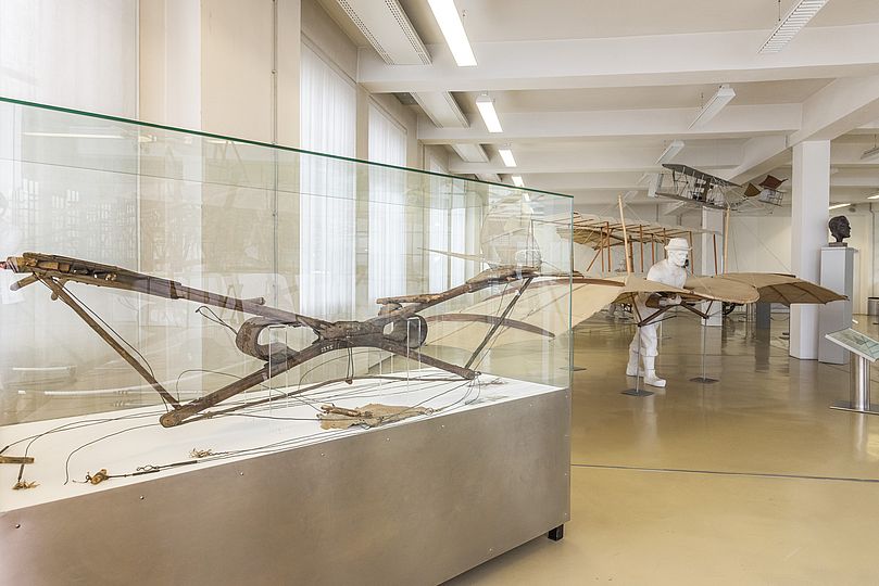 Das Gestellkreuz vom Normal-Segelapparat in der Dauerausstellung der Flugwerft Schleißheim 