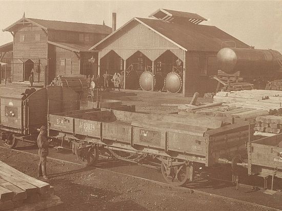 Holz-Imprägnierwerk der Firma Guido Rütgers KG in Chryplin (Galizien), um 1900