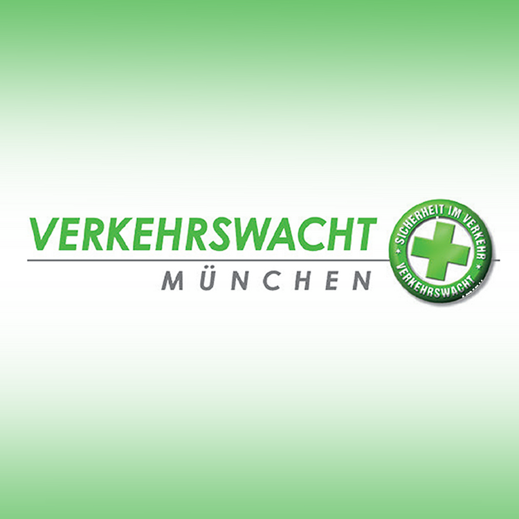 Logo der Verkehrswacht München: Grüner Schriftzug "VERKEHRSWACHT" über einer dünnen grauen Linie, darunter grau "MÜNCHEN", rechts ein grüner runder Button mit weißem Kreuz und Text "SICHERHEIT IM VERKEHR • VERKEHRSWACHT".