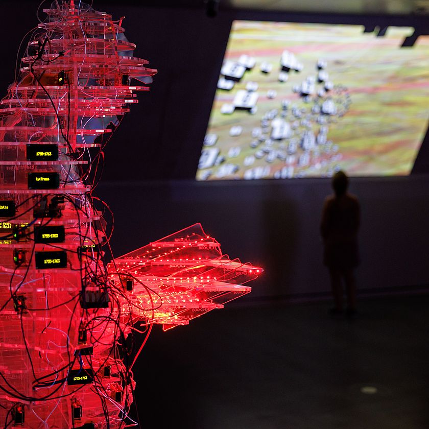 Ausstellung „Lebende Maschinen – Kunst. KI. Zukunft“ von STANZA