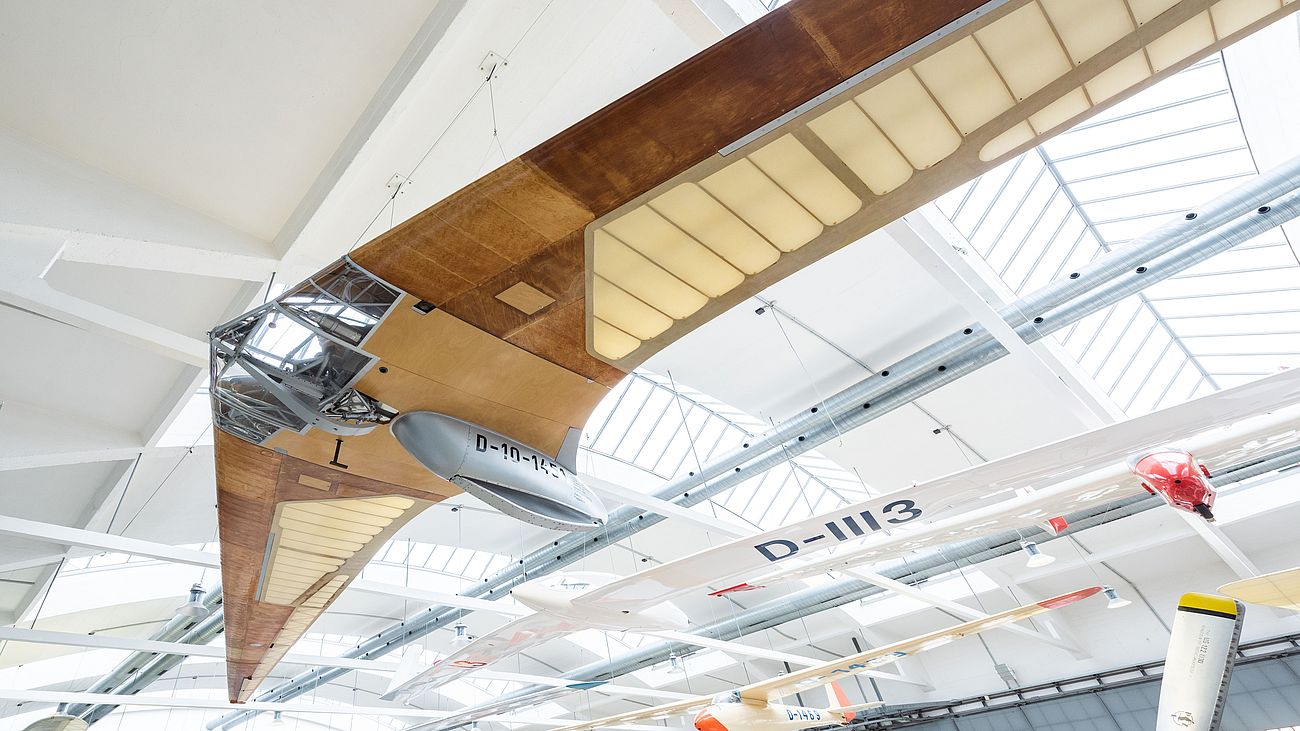 Nurflügelsegelflugzeug Horten H IV in der Flugwerft Schleißheim.