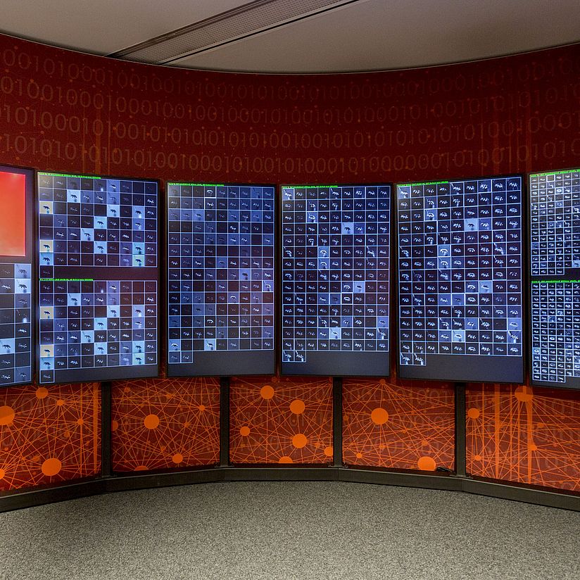 Exponat Convolutional Neural Network im Erlebnisraum KNN Deutsches Museum Bonn.