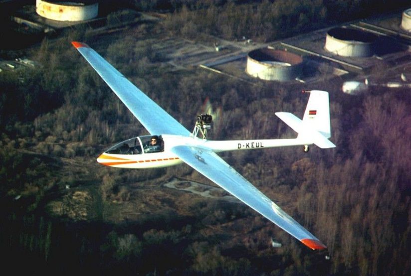 AK-1 im Flug