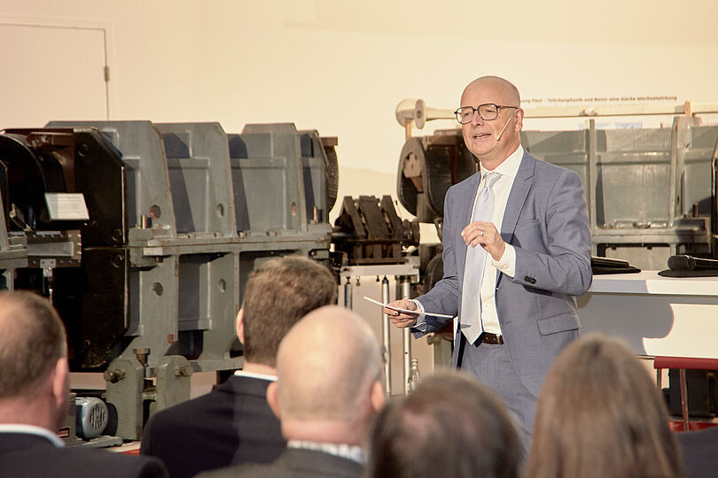Moderator Karsten Schwanke Festveranstaltung 30 Jahre DMB