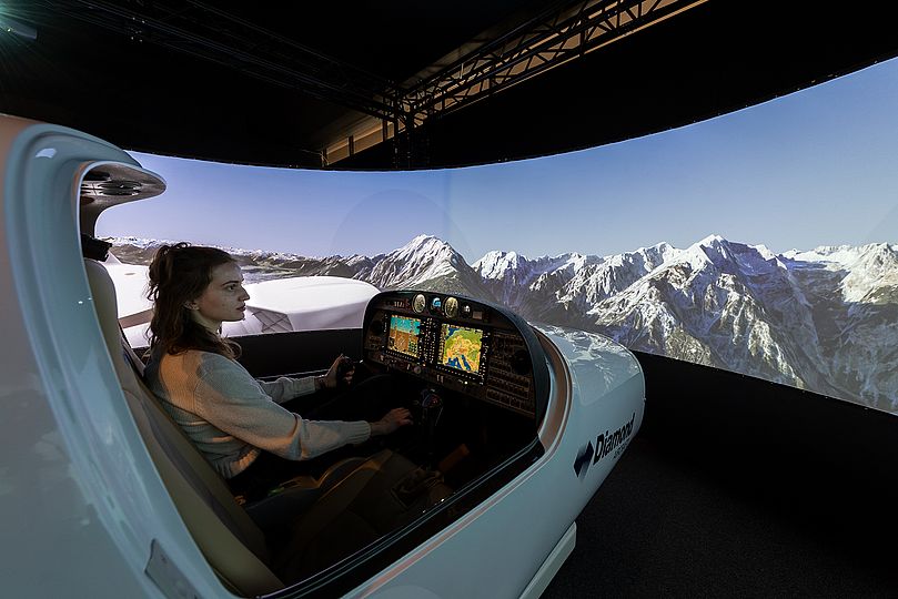 Vorführung am Flugsimulator 