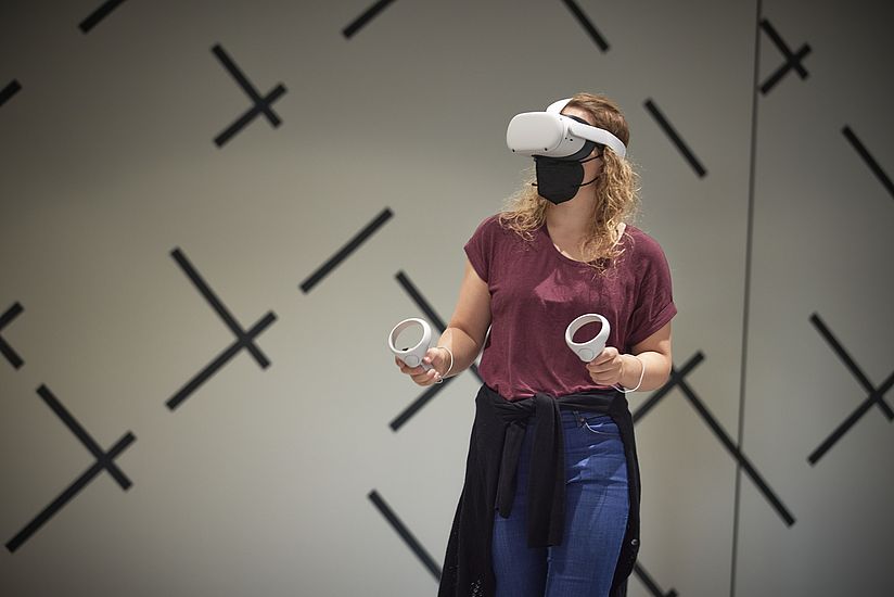 Die VR-Zeitreise ermöglicht einen Sprung in eine digitale Parallelwelt.
