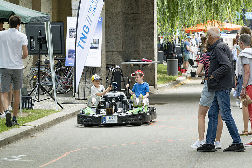 Rennwägen am Festivval der Zukunft 2025