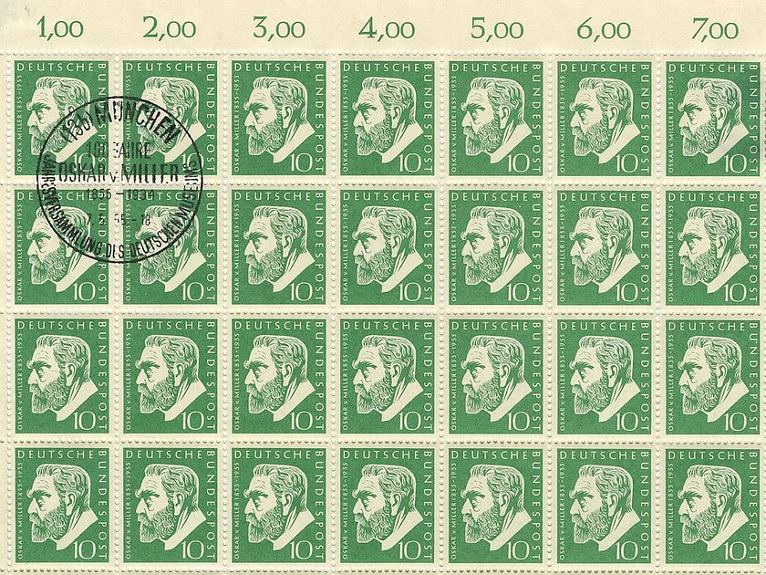 Grüne Briefmarken mit Porträt Oskar von Millers.