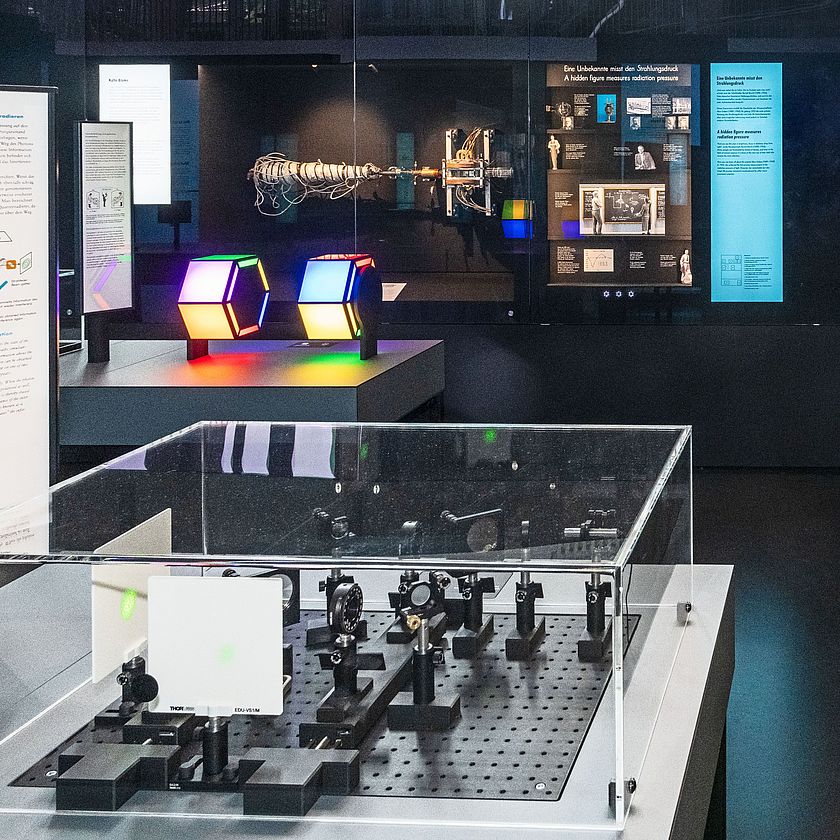 Ausstellungsraum über Quanten und Atome im Deutschen Museum