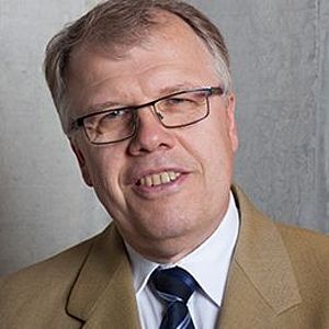 Prof. Dr. Stefan Brüggerhoff