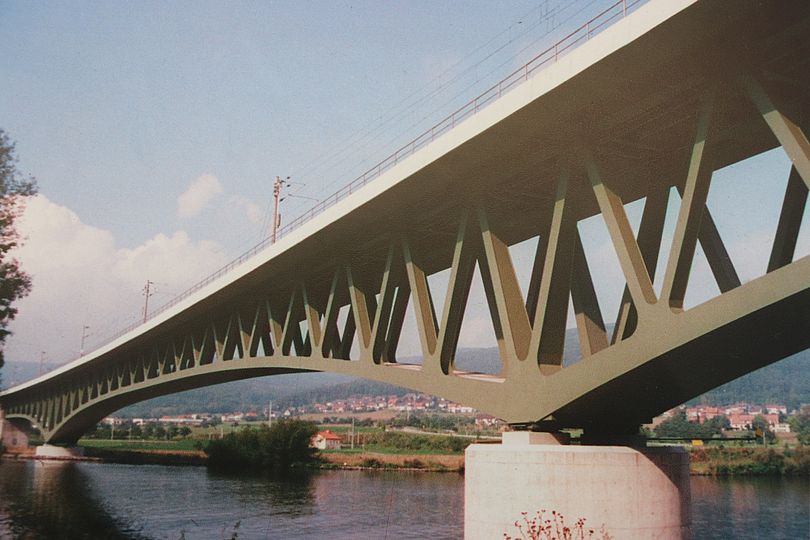 Nantenbachbrücke mit eiserner Fachwerkkonstruktion