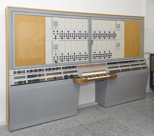 Generatorwand des Siemens-Studios