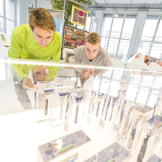 Die Entwicklung von Rasierapparaten.