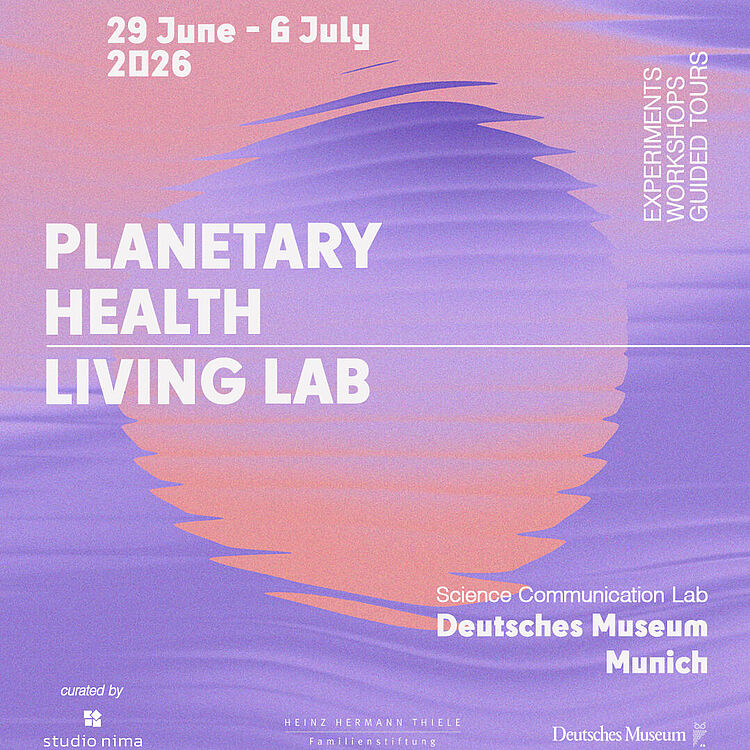 Plakat mit pastellfarbenem Verlauf in Lila und Rosa, großem runden abstrakten Sonnenmotiv und weißer Schrift: Titel "PLANETARY HEALTH LIVING LAB", Datum "29 June - 6 July 2026", Hinweise auf "Experiments, Workshops, Guided Tours", Veranstaltungsort "Science Communication Lab Deutsches Museum Munich" sowie Logo und Hinweis "curated by studio nima".