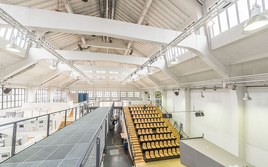 Blick in das Auditorium von Halle III.