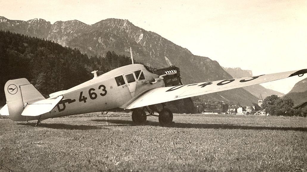 Alte Fotografie: Junkers F 13 in Bad Reichenhall.